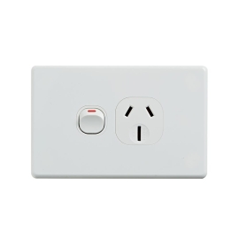 4C | Classic Single Power Point 250V 15A - Horizontal 040.000.0014