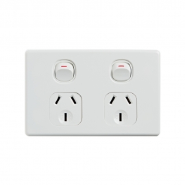 4C | Elegant Double Power Point 250V 10A - Horizontal 040.0.0098