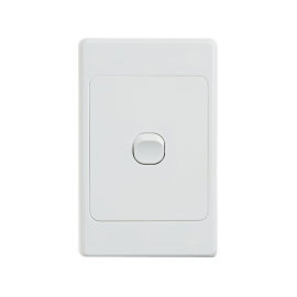 4C | Ultima 1 Gang Switch 250V 16AX | Vertical 040.000.0061