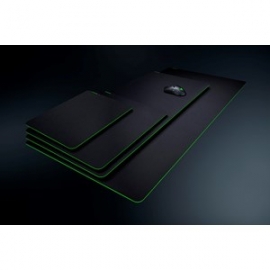 Razer Gigantus V2 - Soft Gaming Mouse Mat 3XL - FRML Packaging (RZ02-03330500-R3M1)